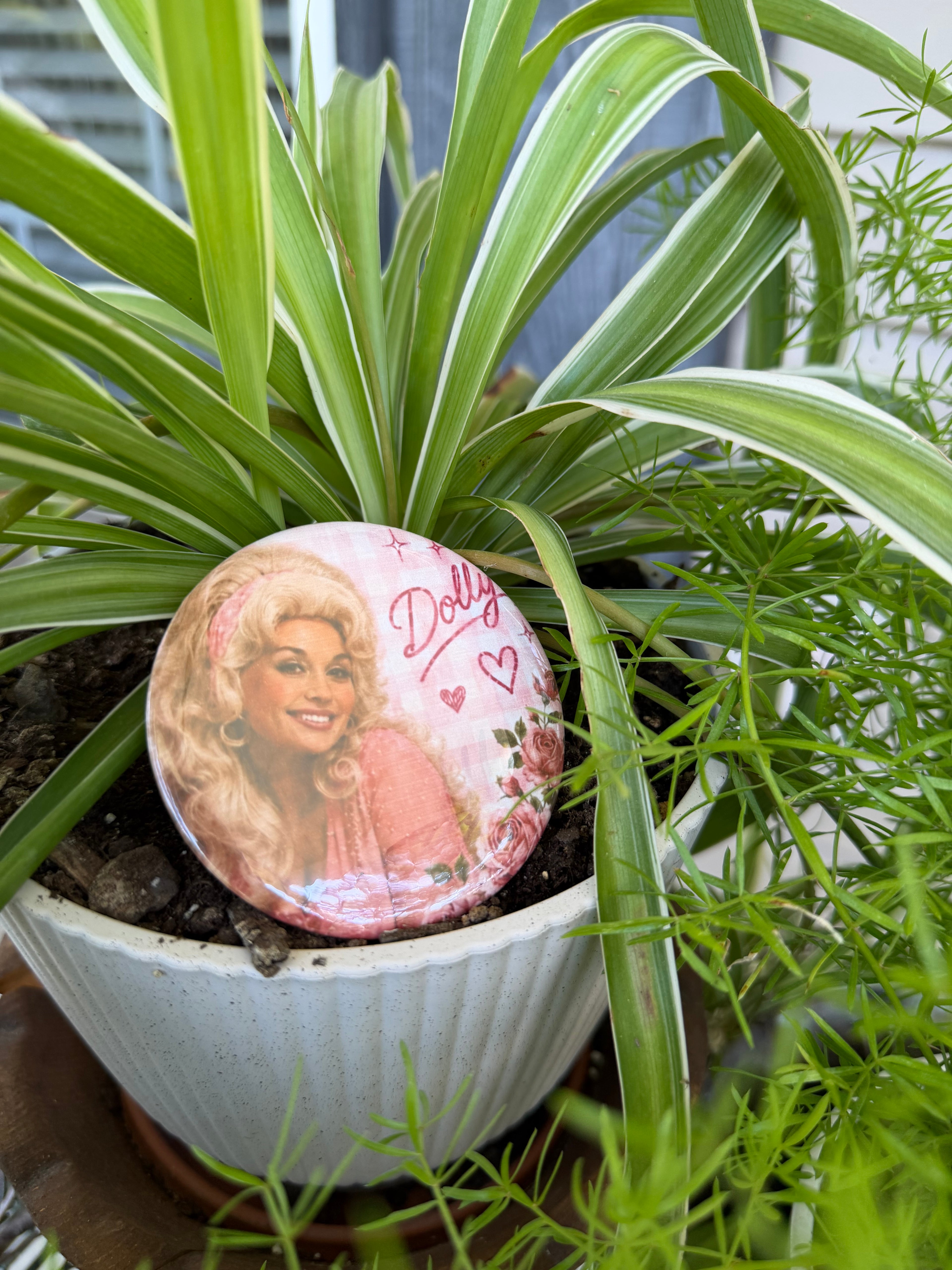Pretty in Pink Dolly Pin