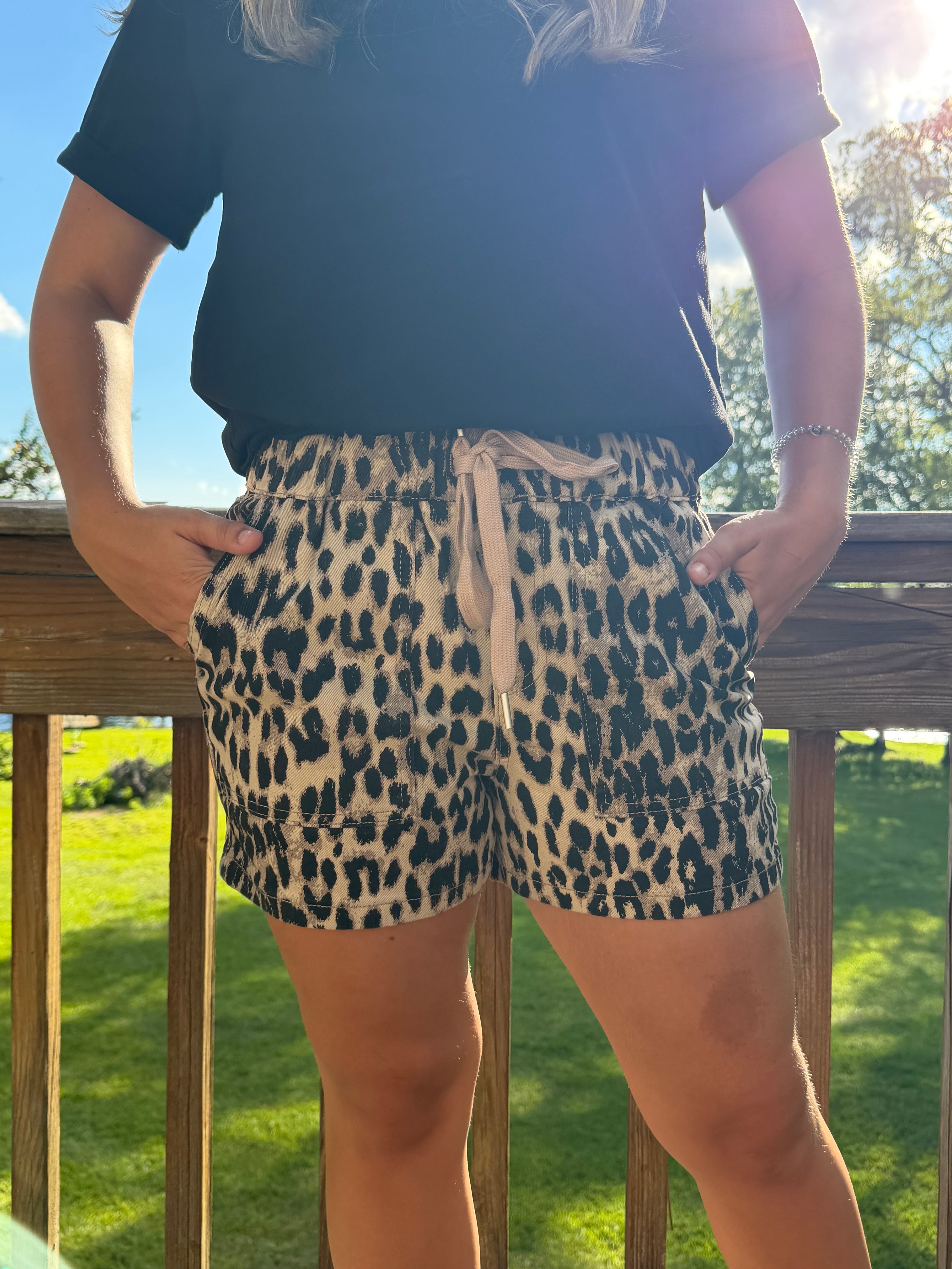 Leopard Waistband Mid-Rise Denim Shorts